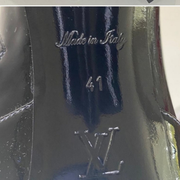 Louis Vuitton silhouette uniform boots - Picture 2 of 3